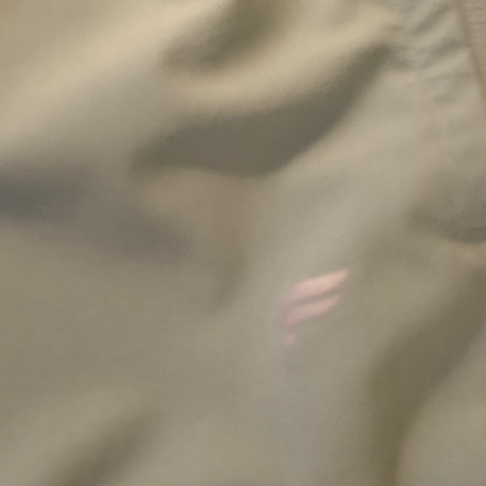 Fabletics green with pink trim on top Womems size large with back pocket - Picture 3 of 10